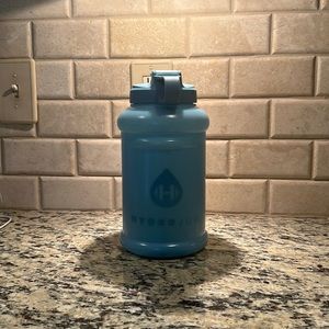 BRITTANY LYNNE MAHOMES X HYDROJUG NEVER USED